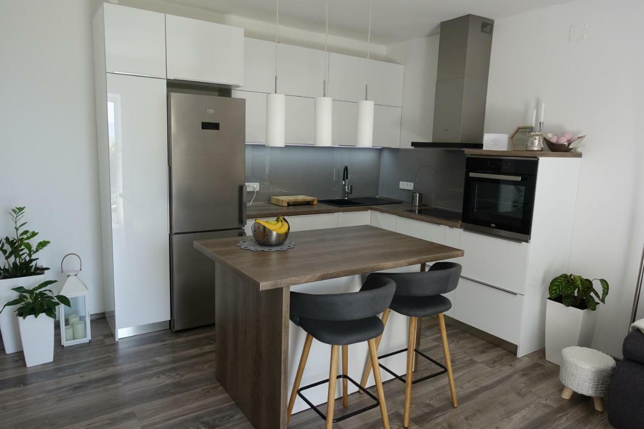 Apartman Maja Bol Exterior foto