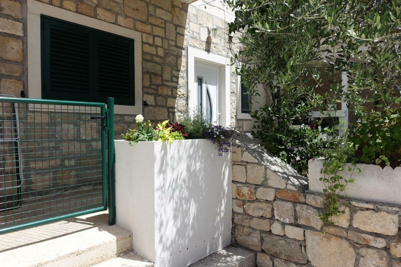 Apartman Maja Bol Exterior foto
